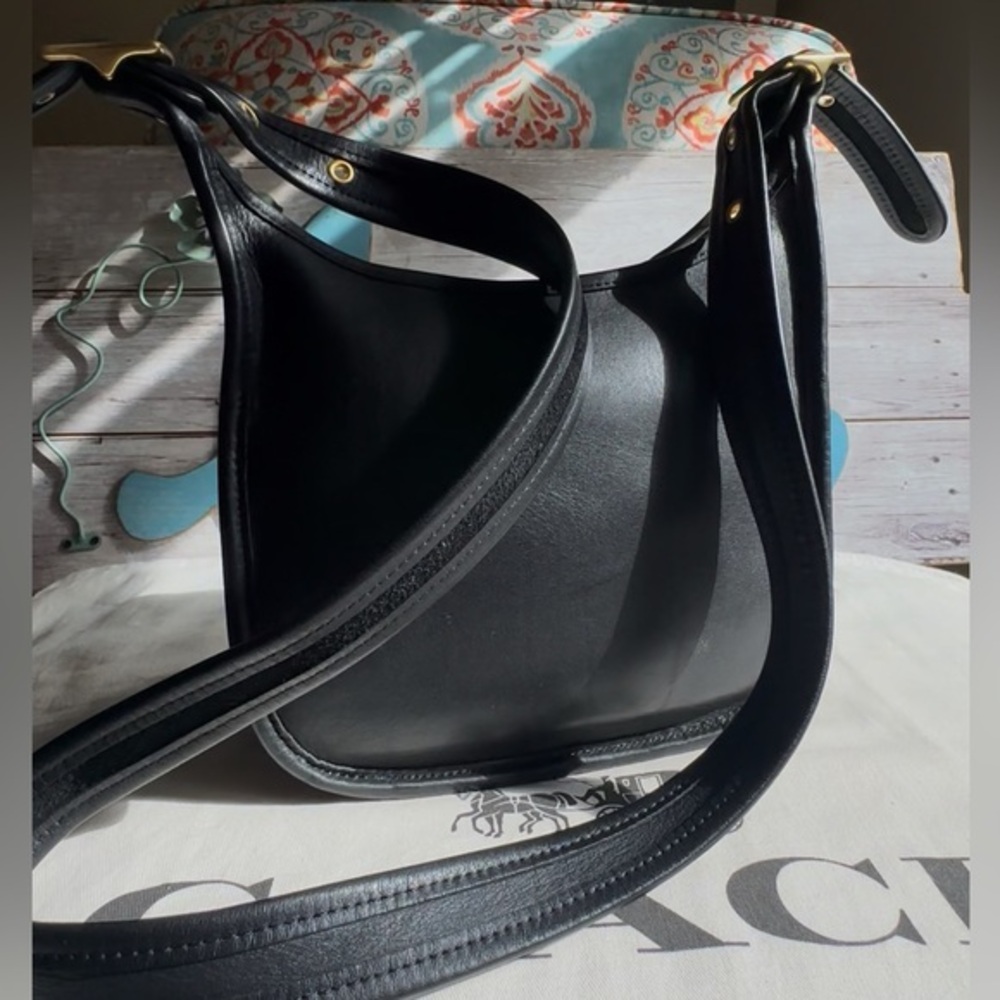 VINTAGE COACH JANICE’S LEGACY BLACK CROSSBODY BAG 9950